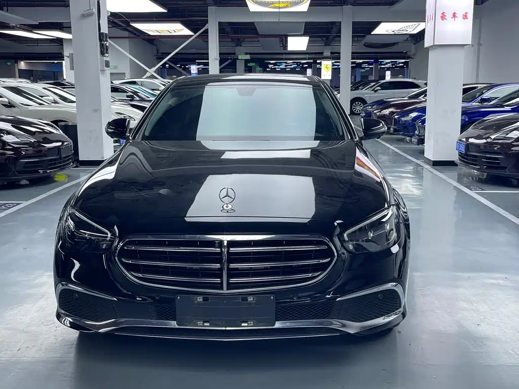 Mercedes-Benz E-Class 2022