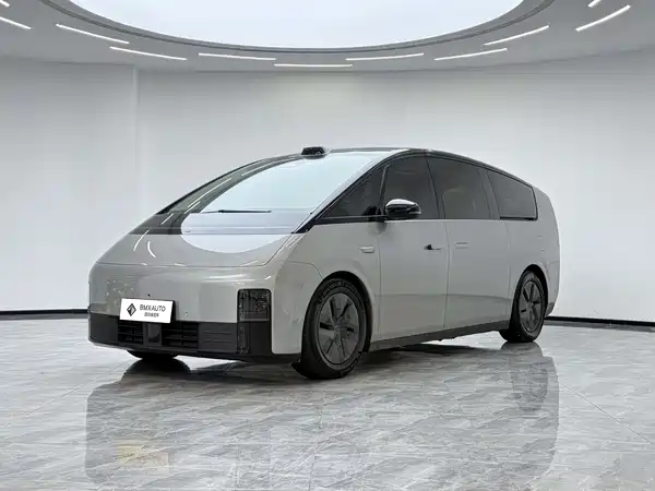 Li Auto MEGA 2024