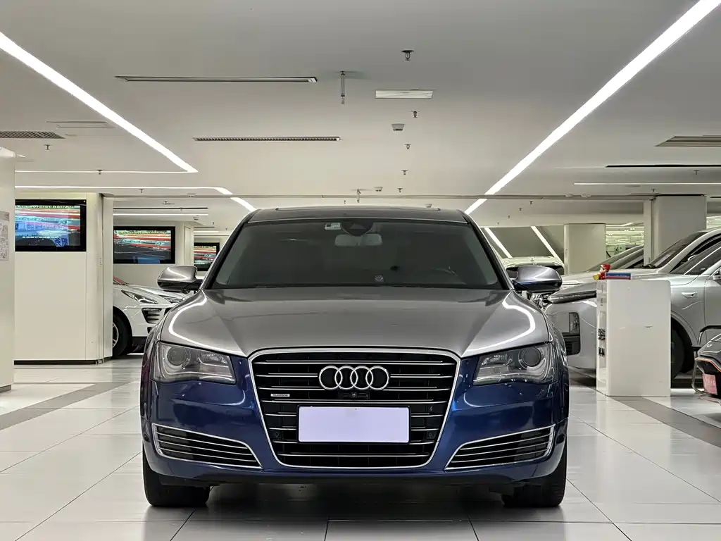 Audi A8 2012