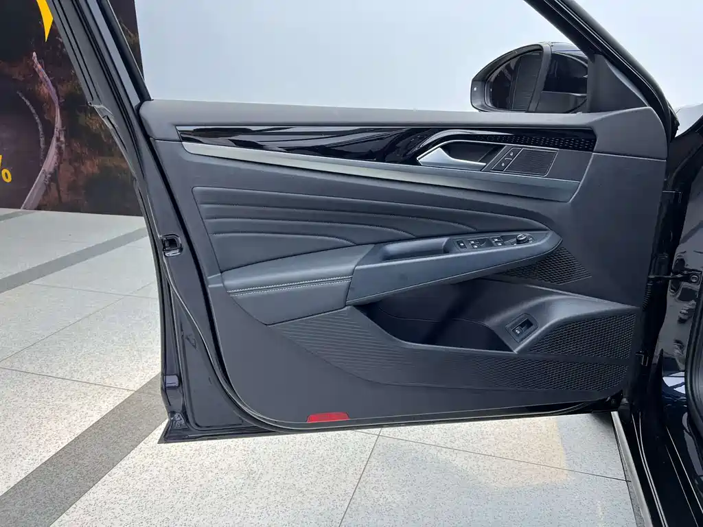 Volkswagen Passat 2023