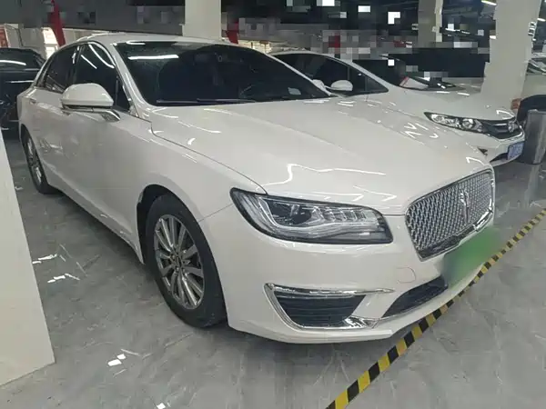 Lincoln MKZ 2020