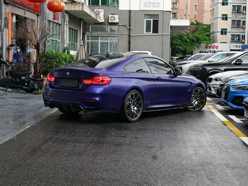 BMW M4 2018 — фото 13