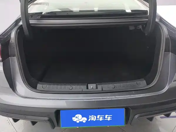 BYD Qin L 2024