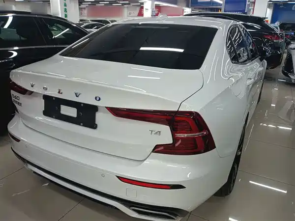 Volvo S60 2020