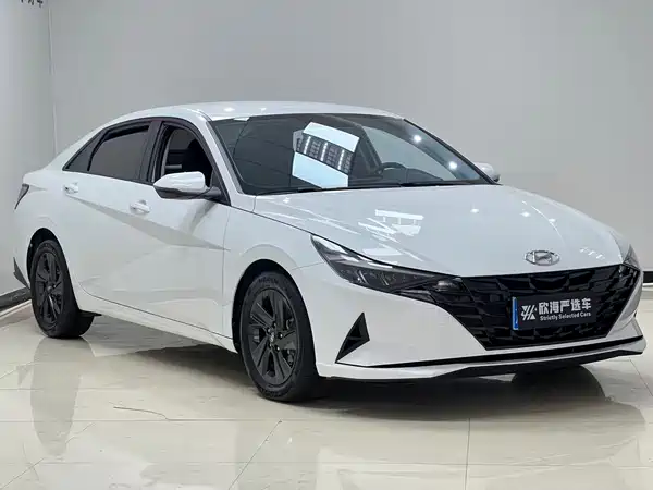 Hyundai Elantra 2023