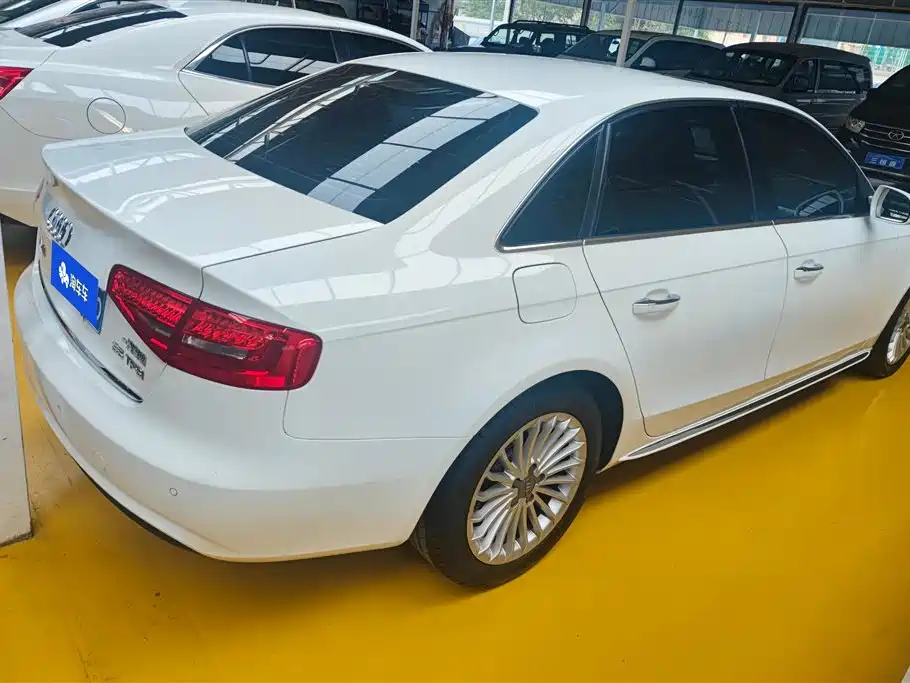 Audi A4L 2016