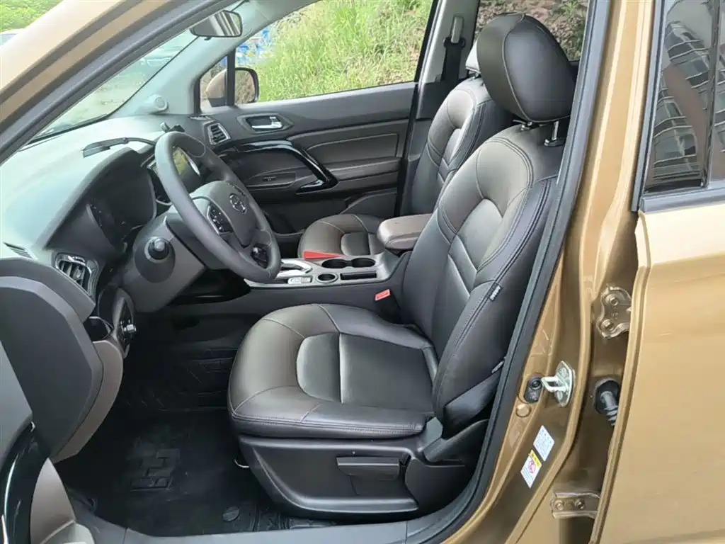 GAC Motor Trumpchi GS4 2016 — фото 15