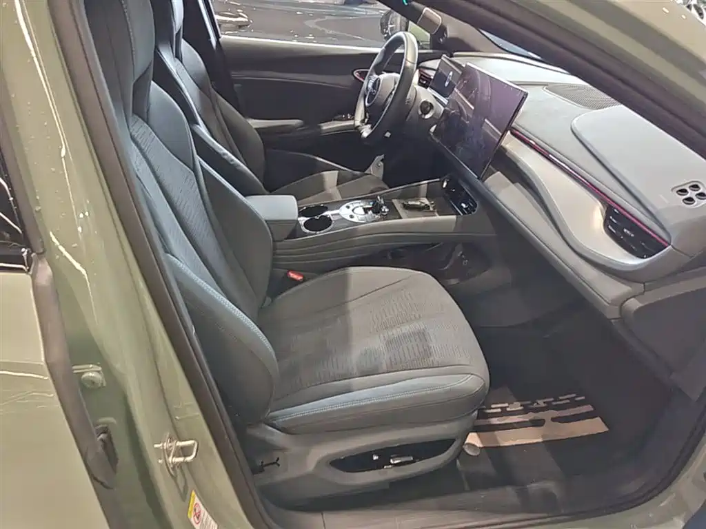 BYD Seal 06GT 2025 — фото 25