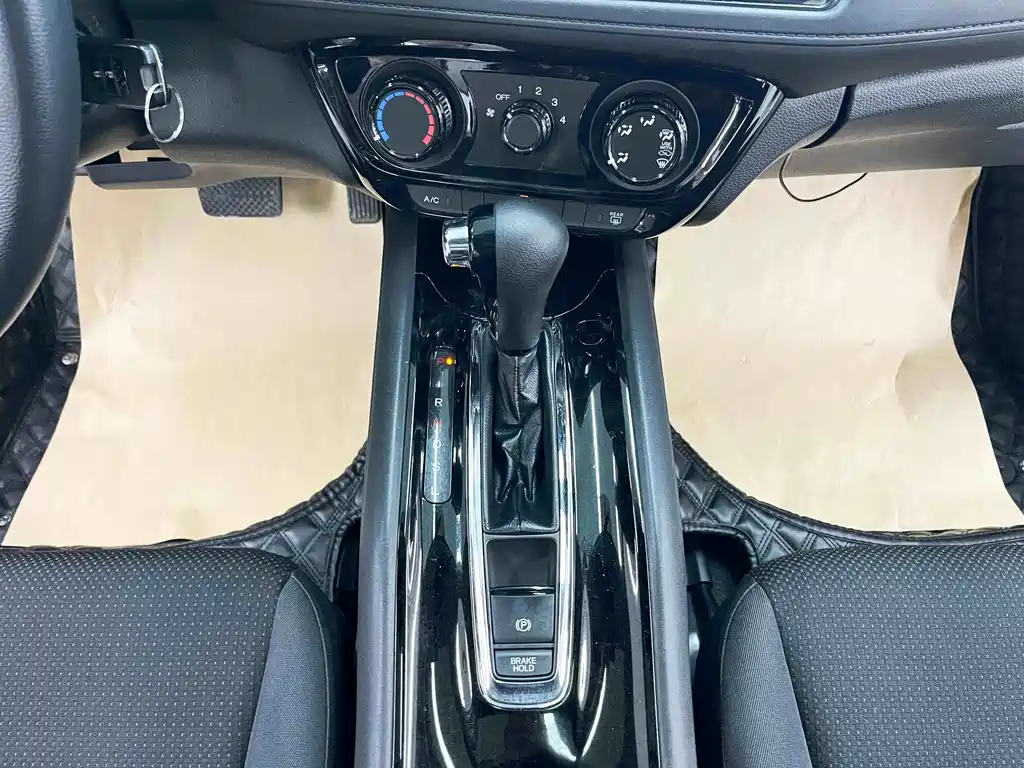 Honda Vezel 2021 — фото 12