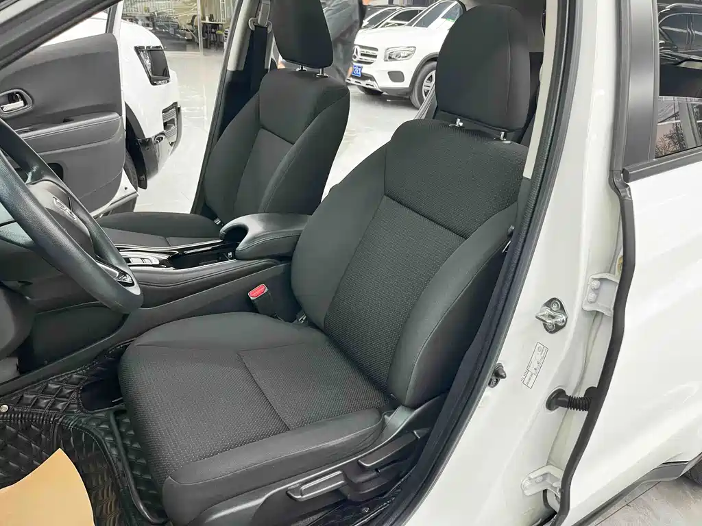 Honda Vezel 2021 — фото 16