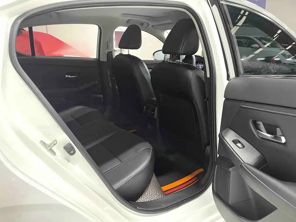 Nissan Sylphy 2023 — фото 12