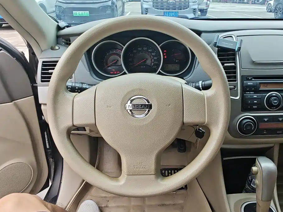 Nissan Sylphy 2015 — фото 15