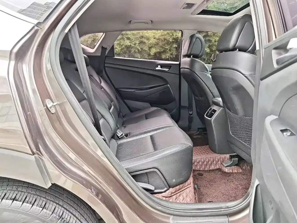 Hyundai Tucson 2015 — фото 13