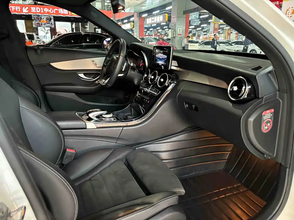 Mercedes-Benz C-Class 2017 — фото 10