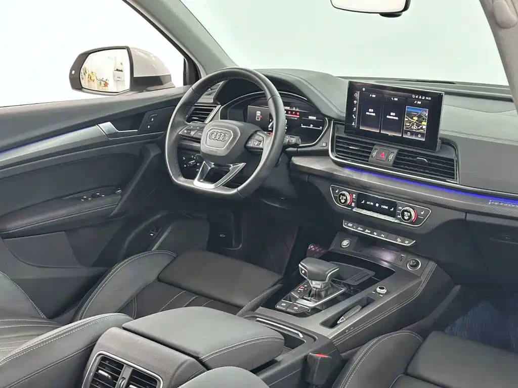Audi Q5L 2022 — фото 13