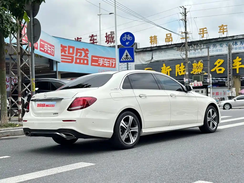 Mercedes-Benz E-Class 2020 — фото 3