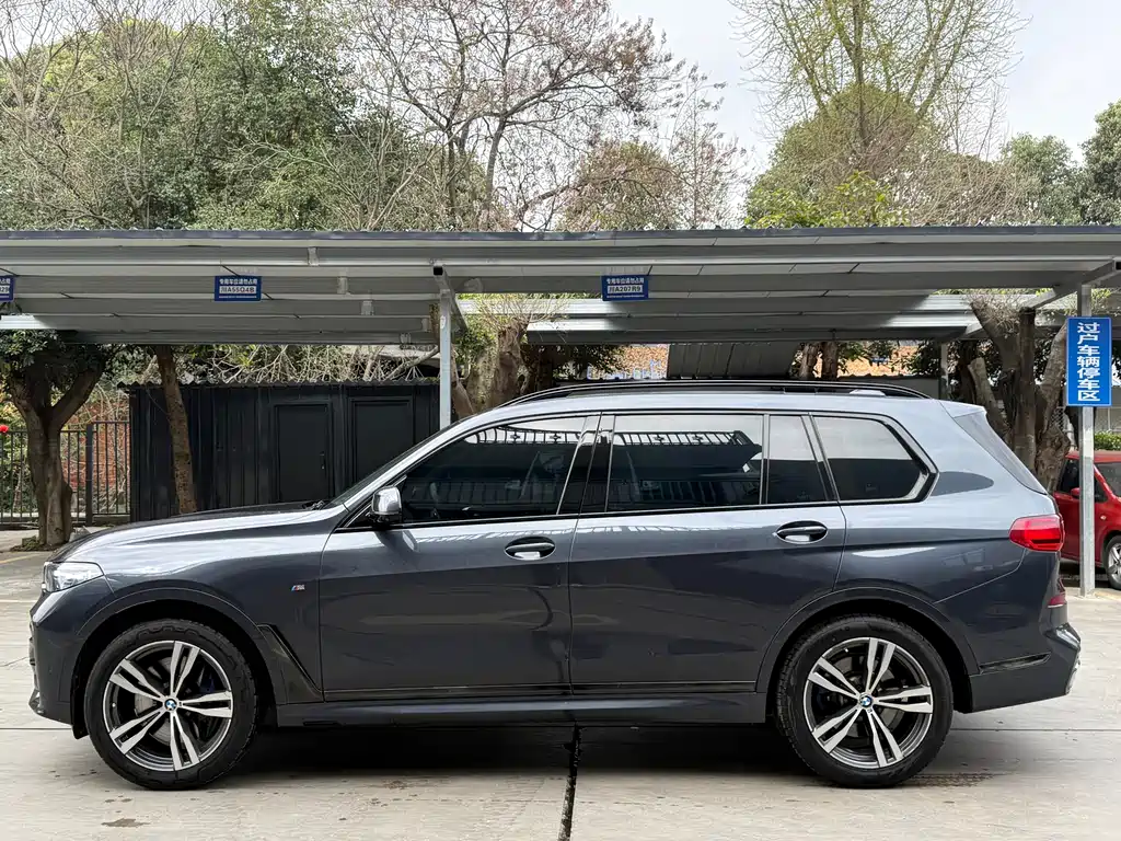 BMW X7 2019 — фото 11
