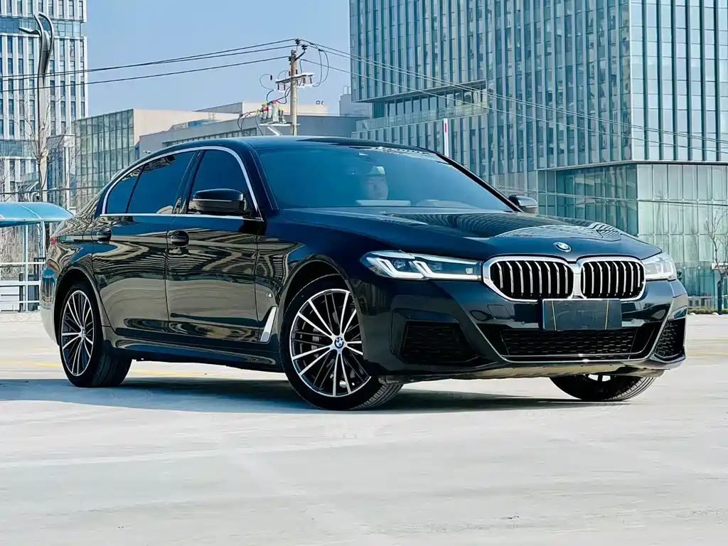 BMW 5 Series 2021 — фото 3