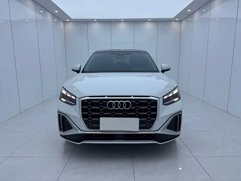 Audi Q2L 2022