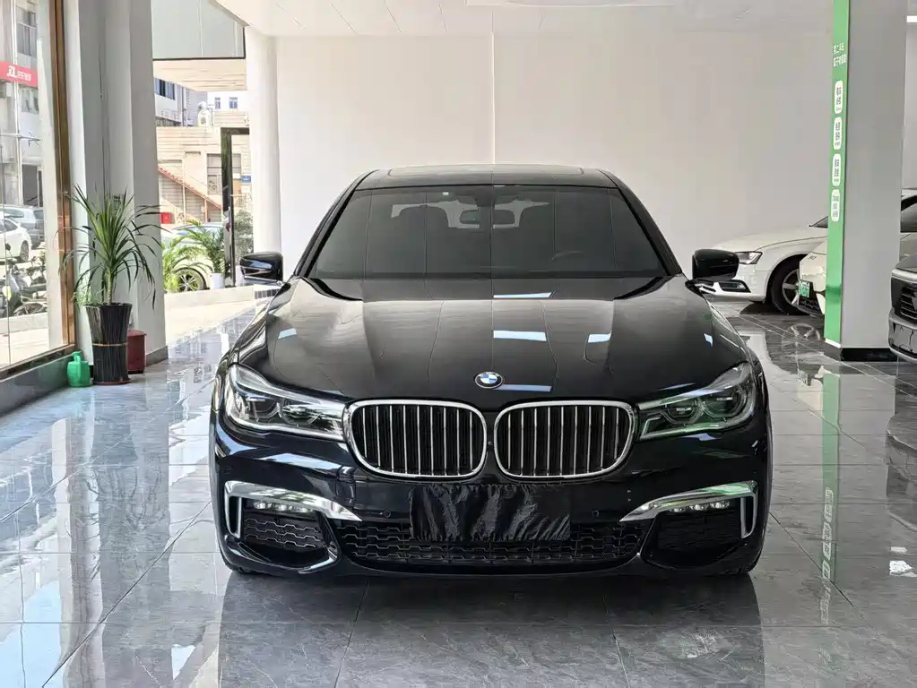 BMW 7 Series 2019 — фото 2