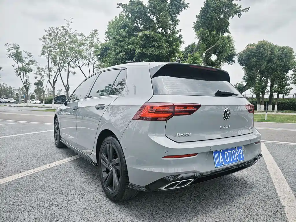 Volkswagen Golf 2023