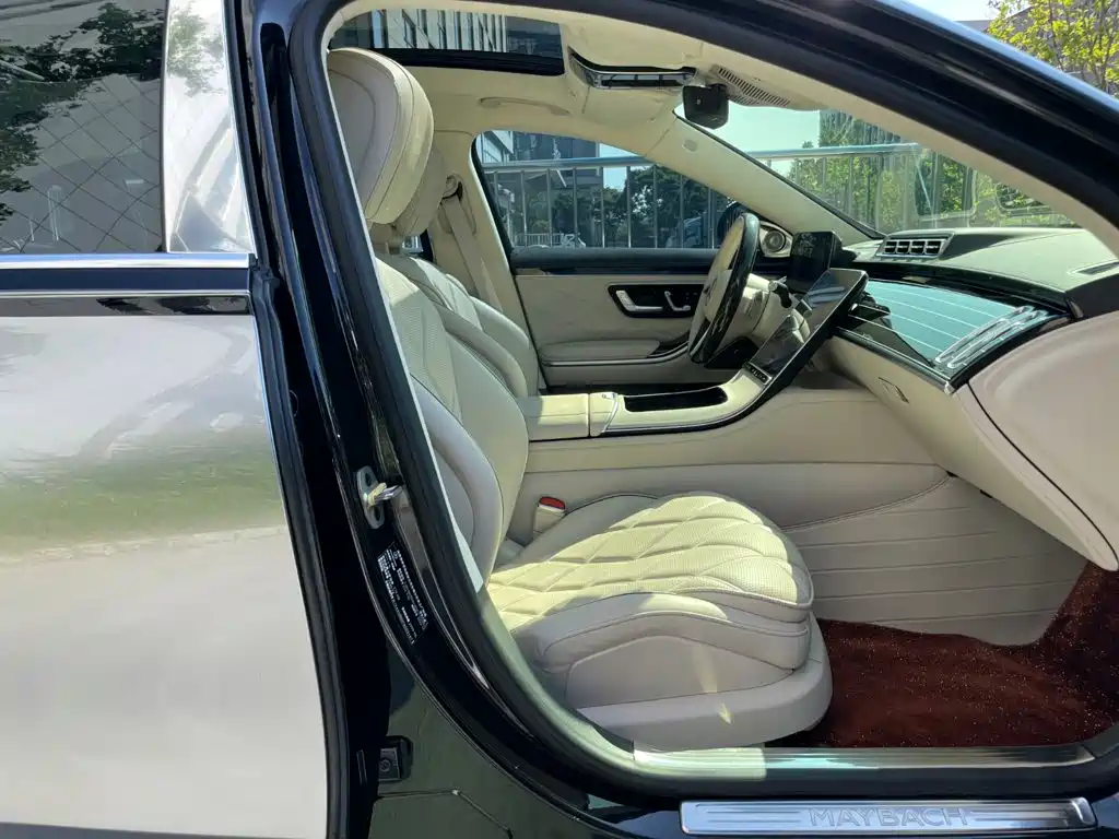 Mercedes-Benz Maybach S-Class 2023 — фото 23