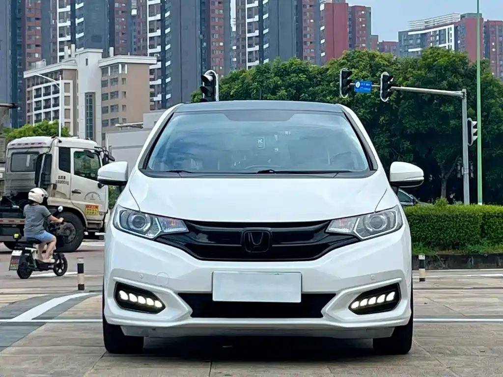 Honda Fit 2019 — фото 2