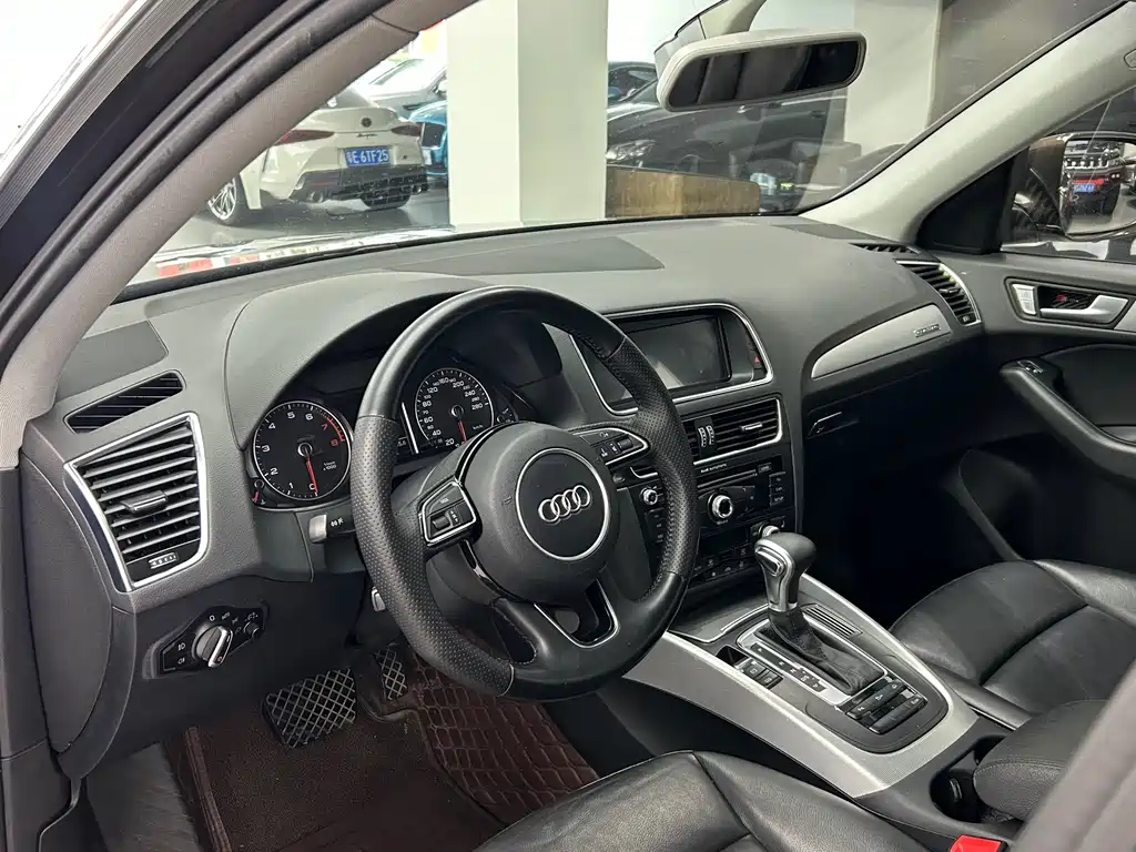 Audi Q5 2015 — фото 14