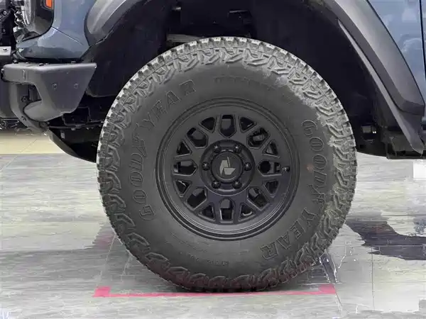 Ford Bronco 2024