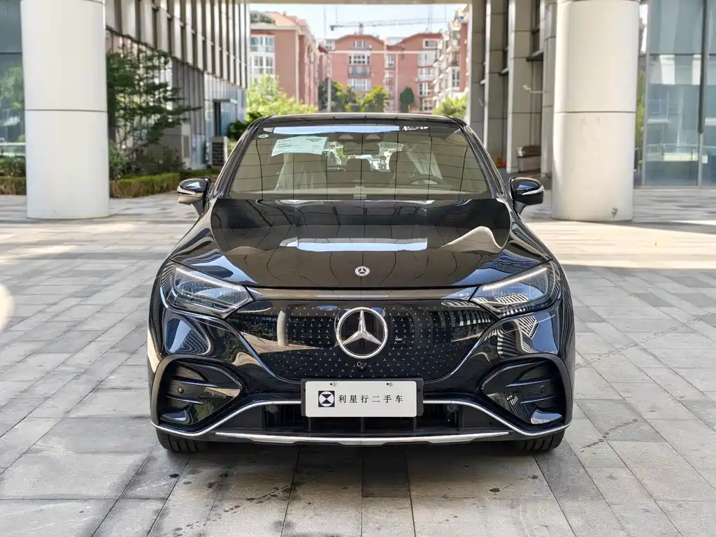 Mercedes-Benz EQE SUV 2025 — фото 2