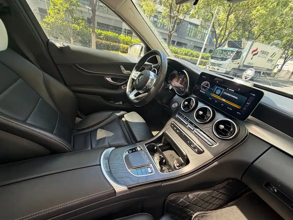 Mercedes-Benz C-Class 2020 — фото 13