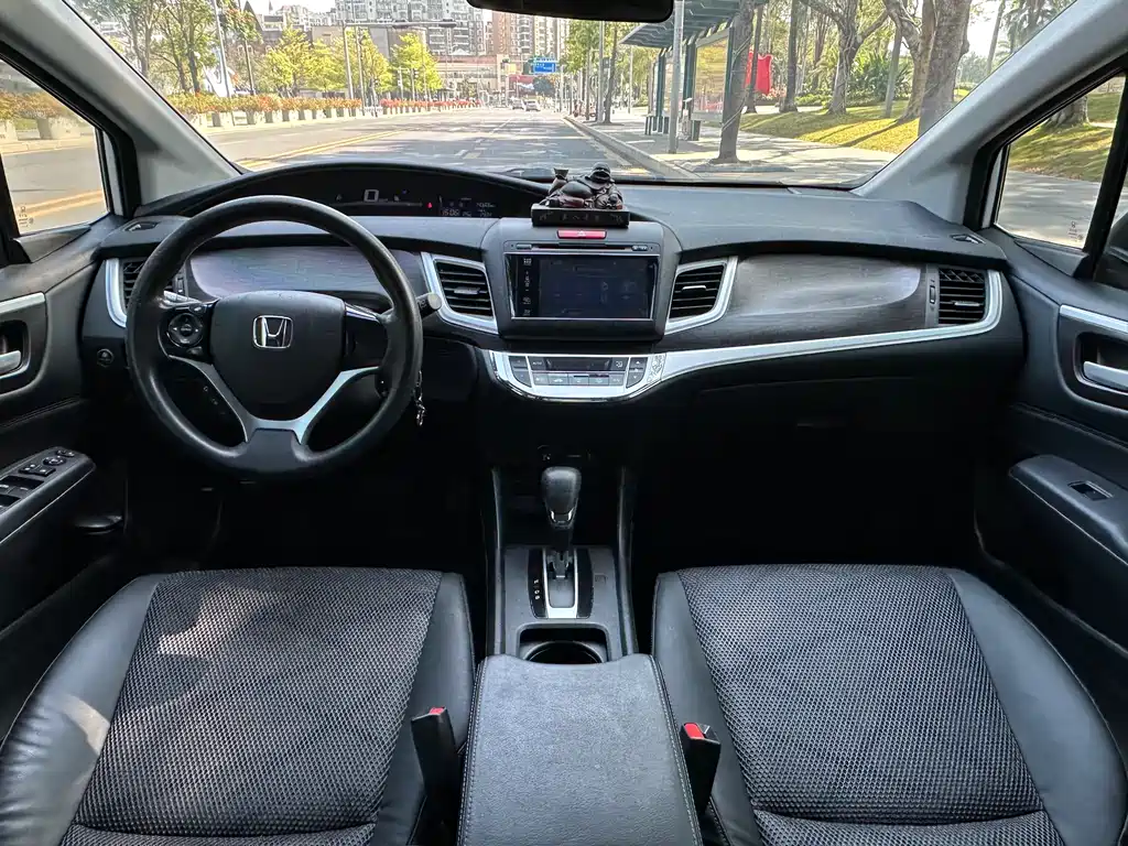 Honda Jade 2014 — фото 10