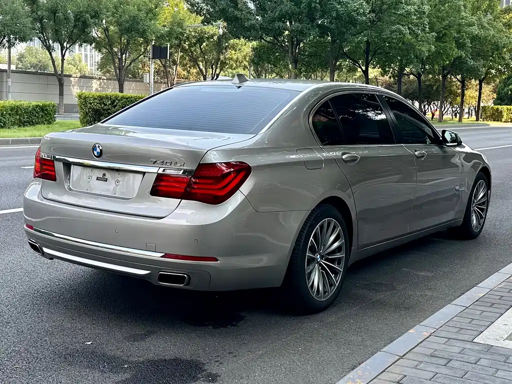 BMW 7 Series 2014 — фото 5