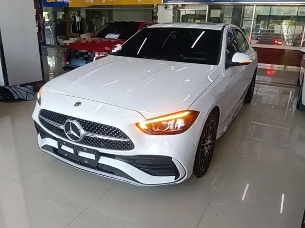 Mercedes-Benz C-Class 2024