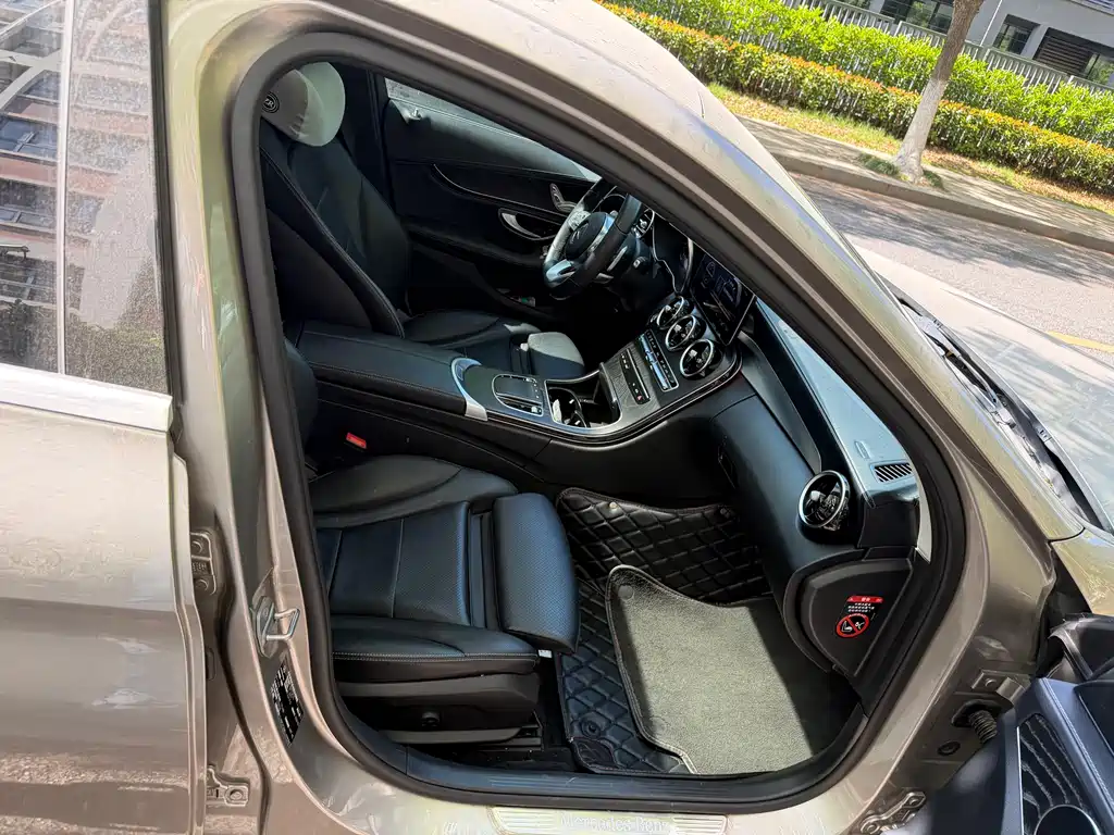 Mercedes-Benz C-Class 2020 — фото 12