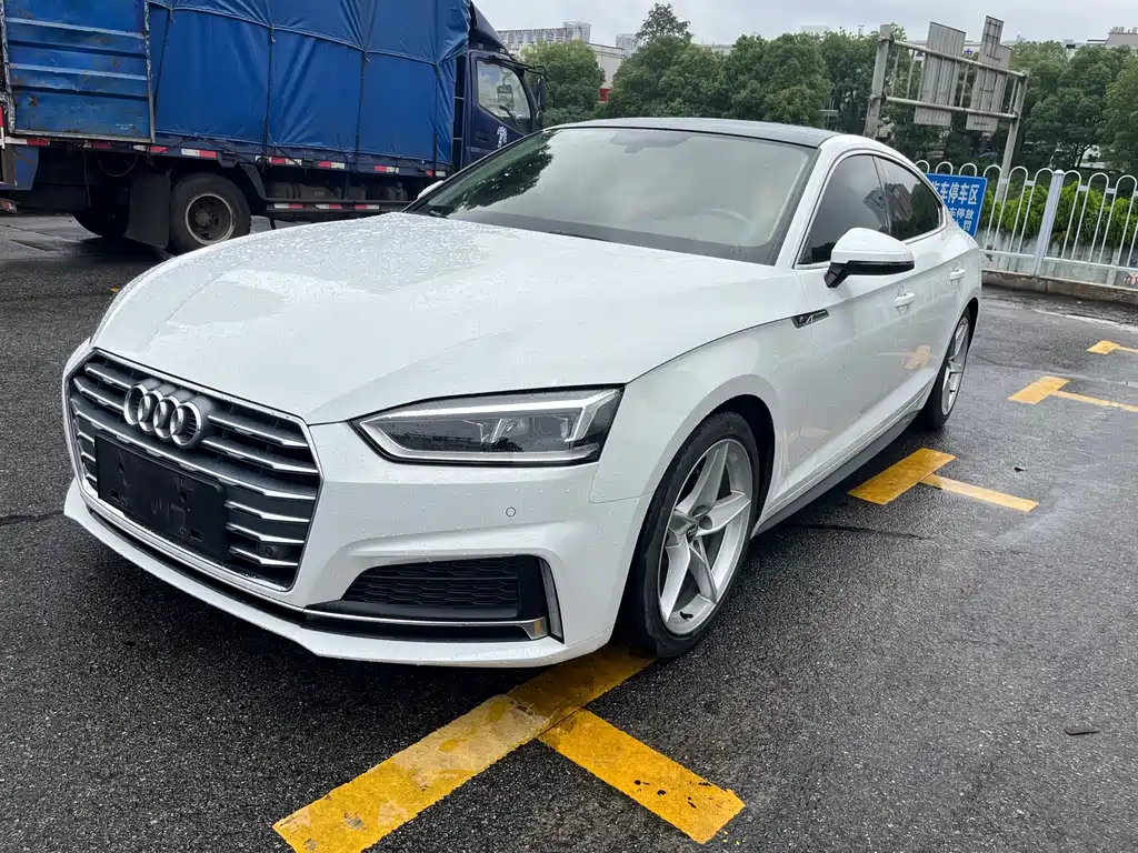 Audi A5 2019 — фото 1