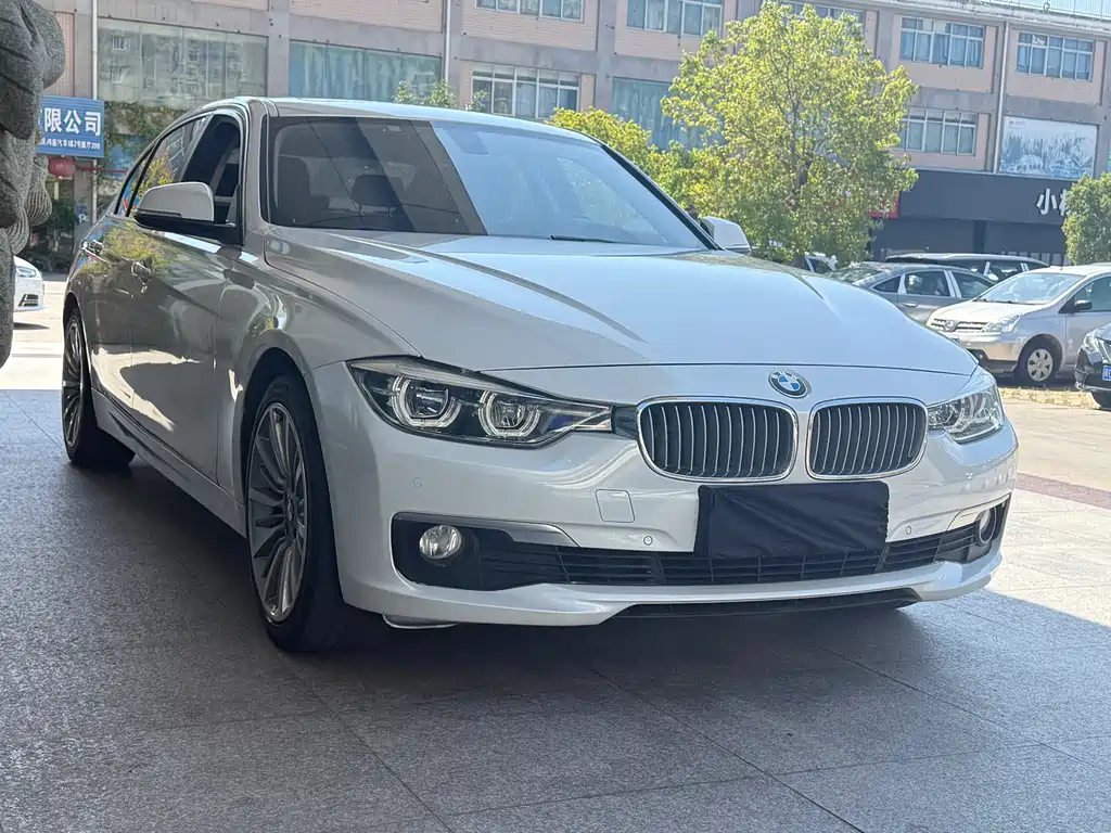 BMW 3 Series 2019 — фото 3