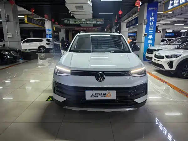 Volkswagen Tharu 2025
