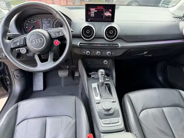 Audi Q2L 2022