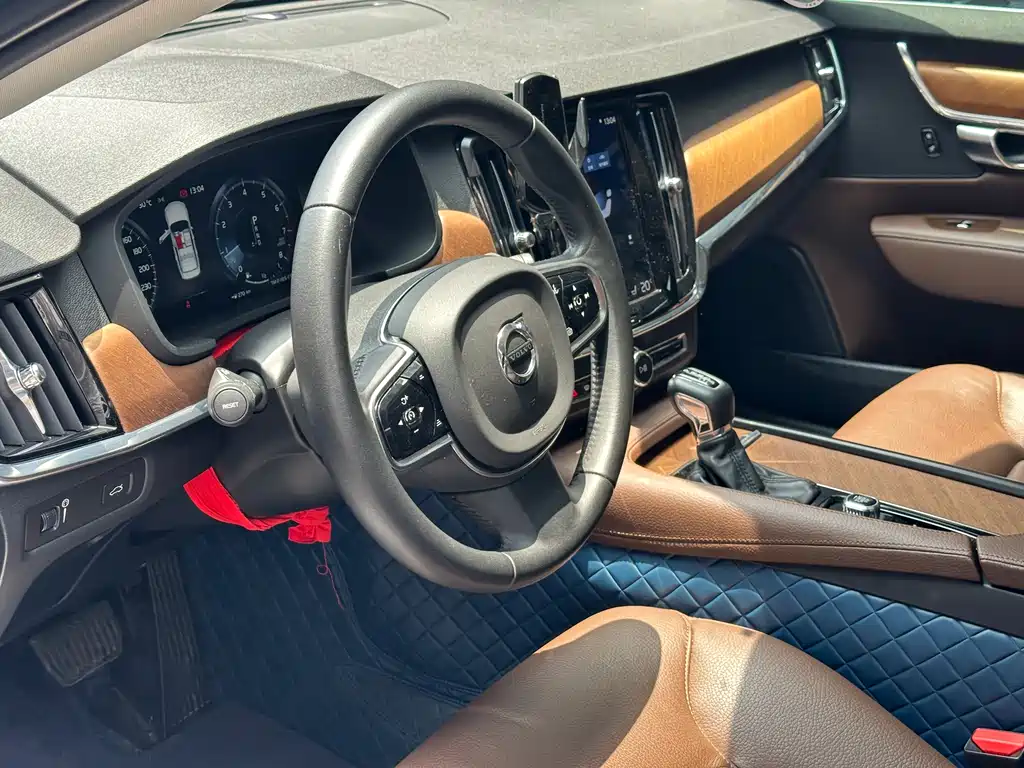 Volvo S90 2020 — фото 15