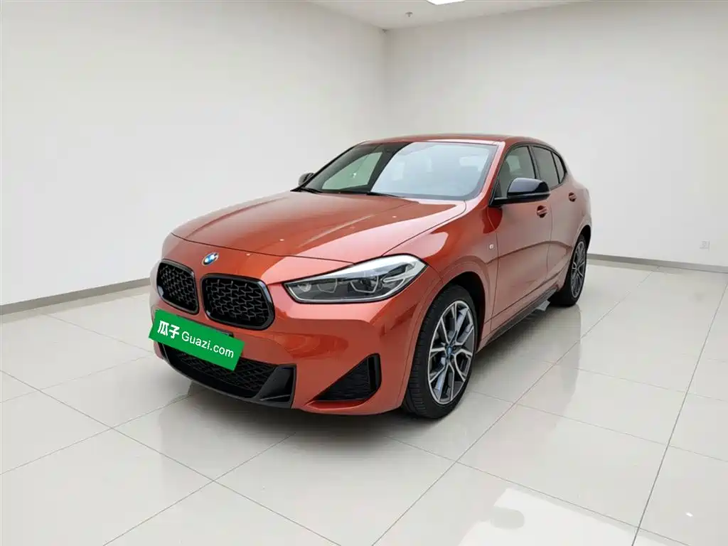 BMW X2 2022 — фото 1