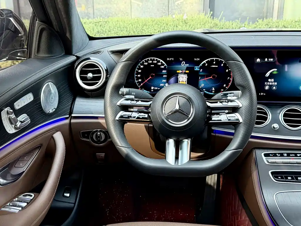 Mercedes-Benz E-Class 2021 — фото 21