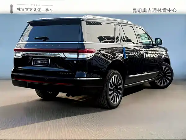 Lincoln Navigator 2024