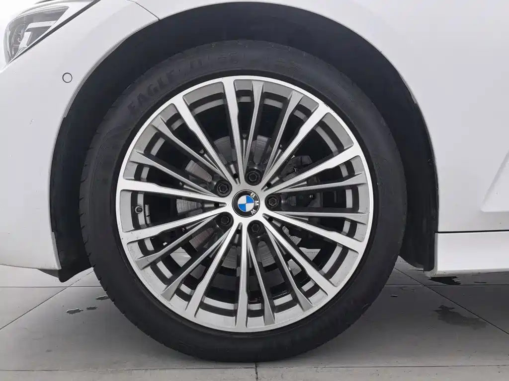 BMW 3 Series 2020 — фото 17