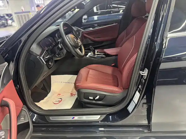 BMW 5 Series 2023