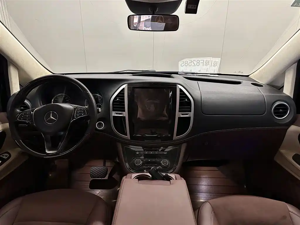 Mercedes-Benz Vito 2018 — фото 12