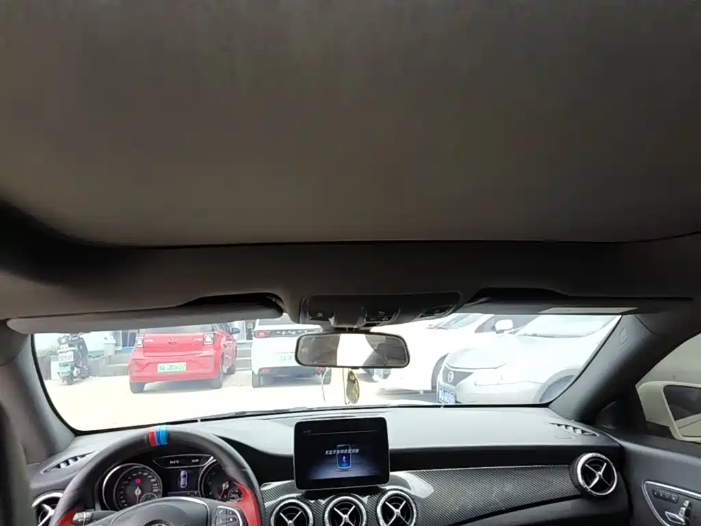Mercedes-Benz CLA 2018 — фото 18