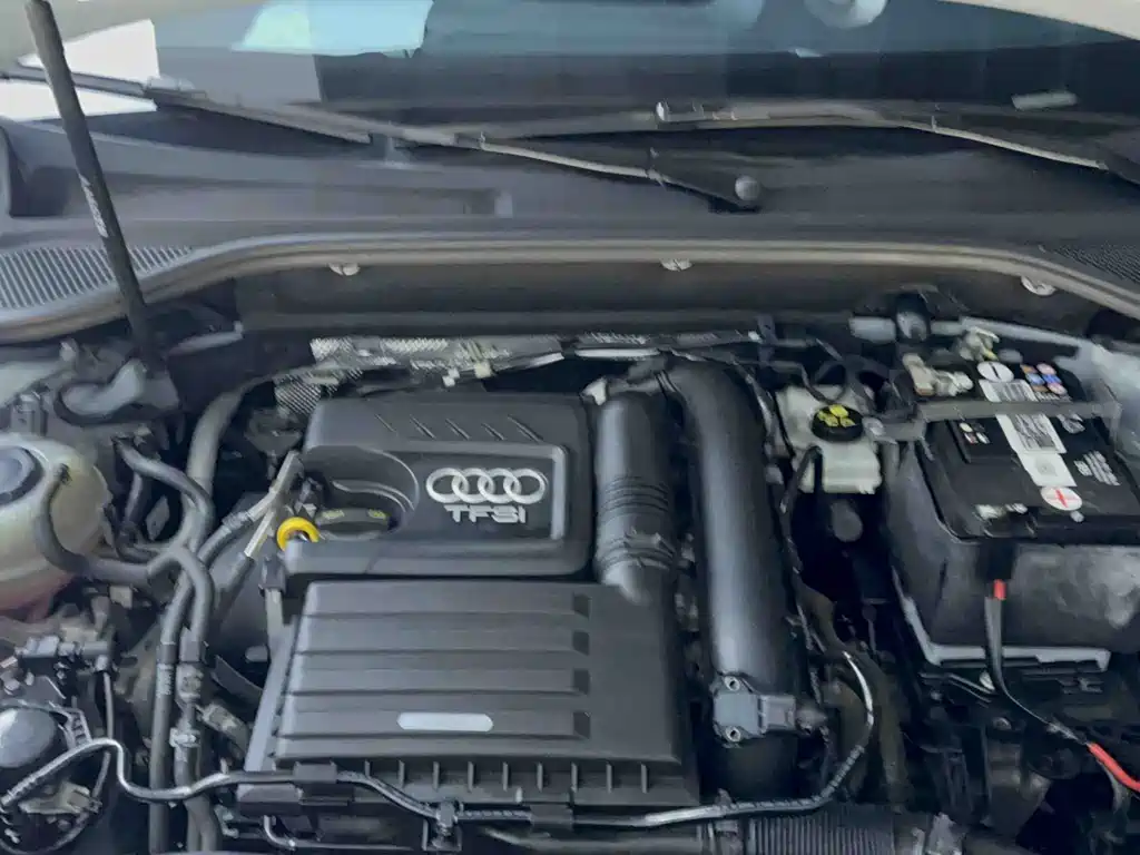 Audi Q2L 2022 — фото 21
