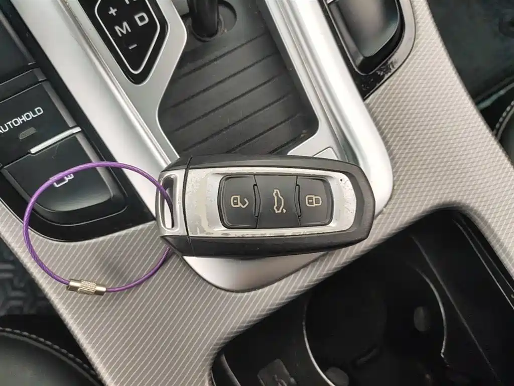 Geely Emgrand GS 2018 — фото 9