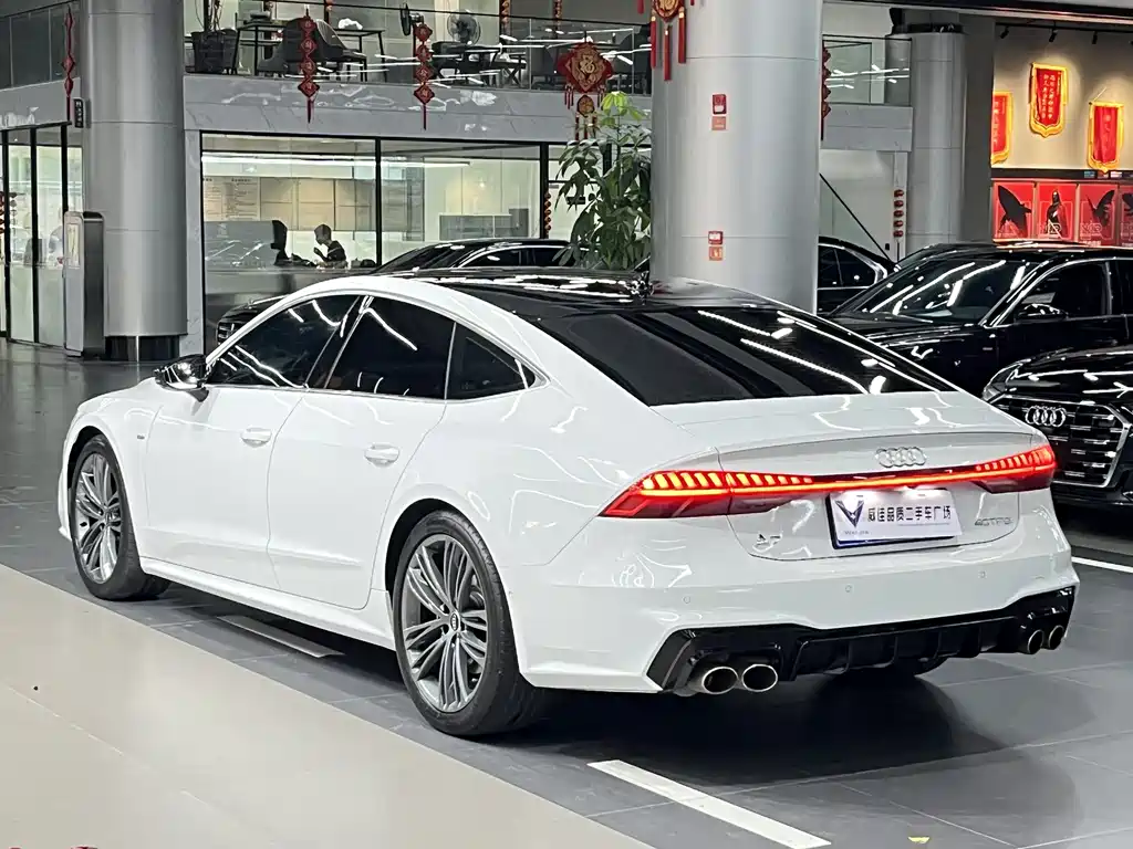 Audi A7 2023 — фото 9